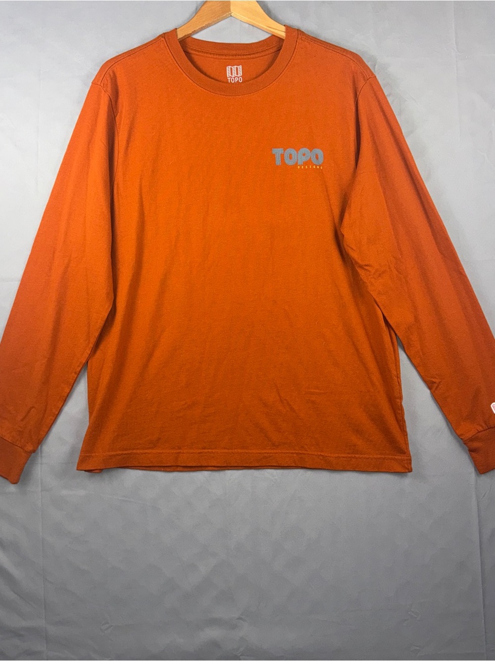 Topo Designs Shirt Mens Large Orange Long Sleeve Mountain Crew Graphic Tee Top